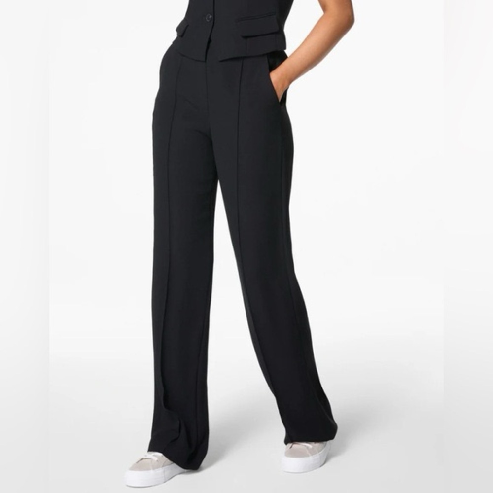 SPANX Carefree Crepe Trouser